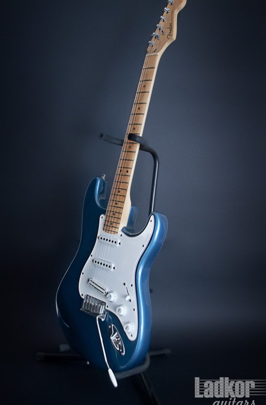 2000 Fender American Standard Stratocaster Turquoise Blue
