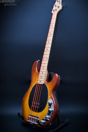 Music Man Stingray Bass Honey Burst