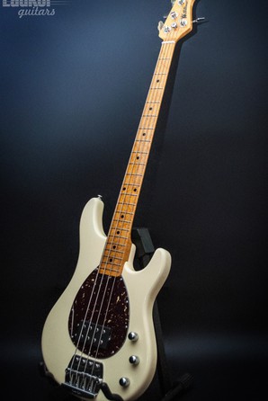 Music Man Sterling USA White Bass Birdseye Maple Neck