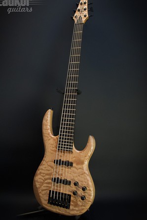 Carvin LB76 A USA Custom Shop 6 String Bass