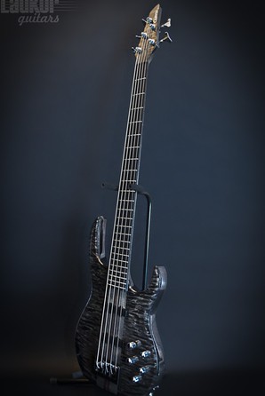 Carvin LB75A USA Custom Shop 5 String Bass