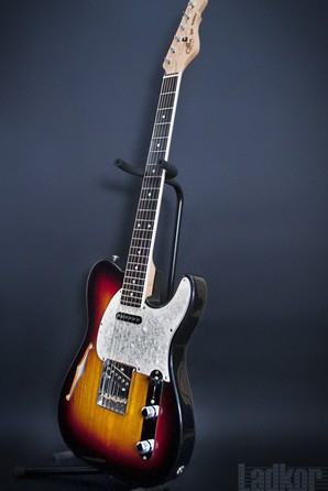 G&L ASAT Classic Telecaster USA Semi-Hollow