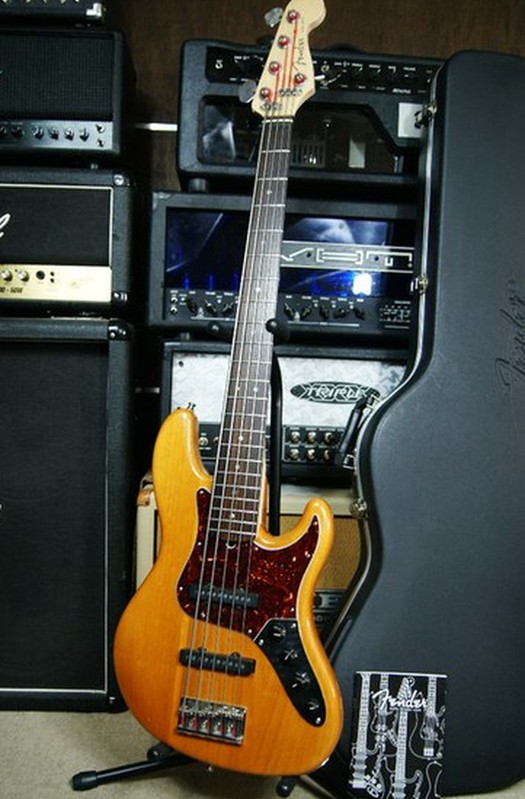 Fender American Deluxe Jazz Bass V