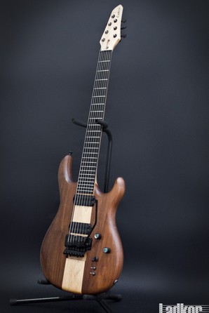 2007 Carvin DC727 C USA Custom Shop 7 String Walnut