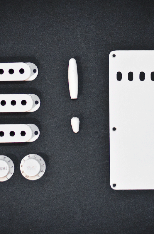 Fender Stratocaster Custom Shop USA Single-Coil Covers Knobs Tips Backplate All Plastic Set 