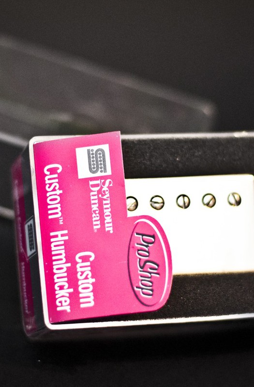 Seymour Duncan Covered SH11 Custom Custom Bridge Humbucker Pickup