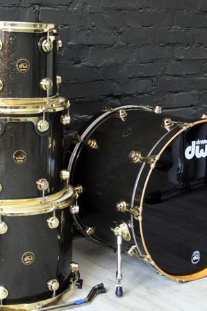 DW Collectors Maple Piano Black Shell Pack Drums