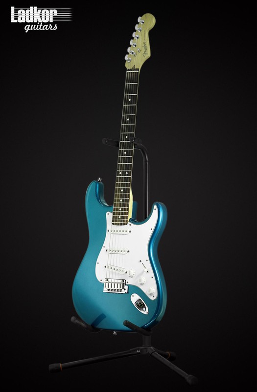 2000 Fender American Standard Stratocaster Lake Placid Blue