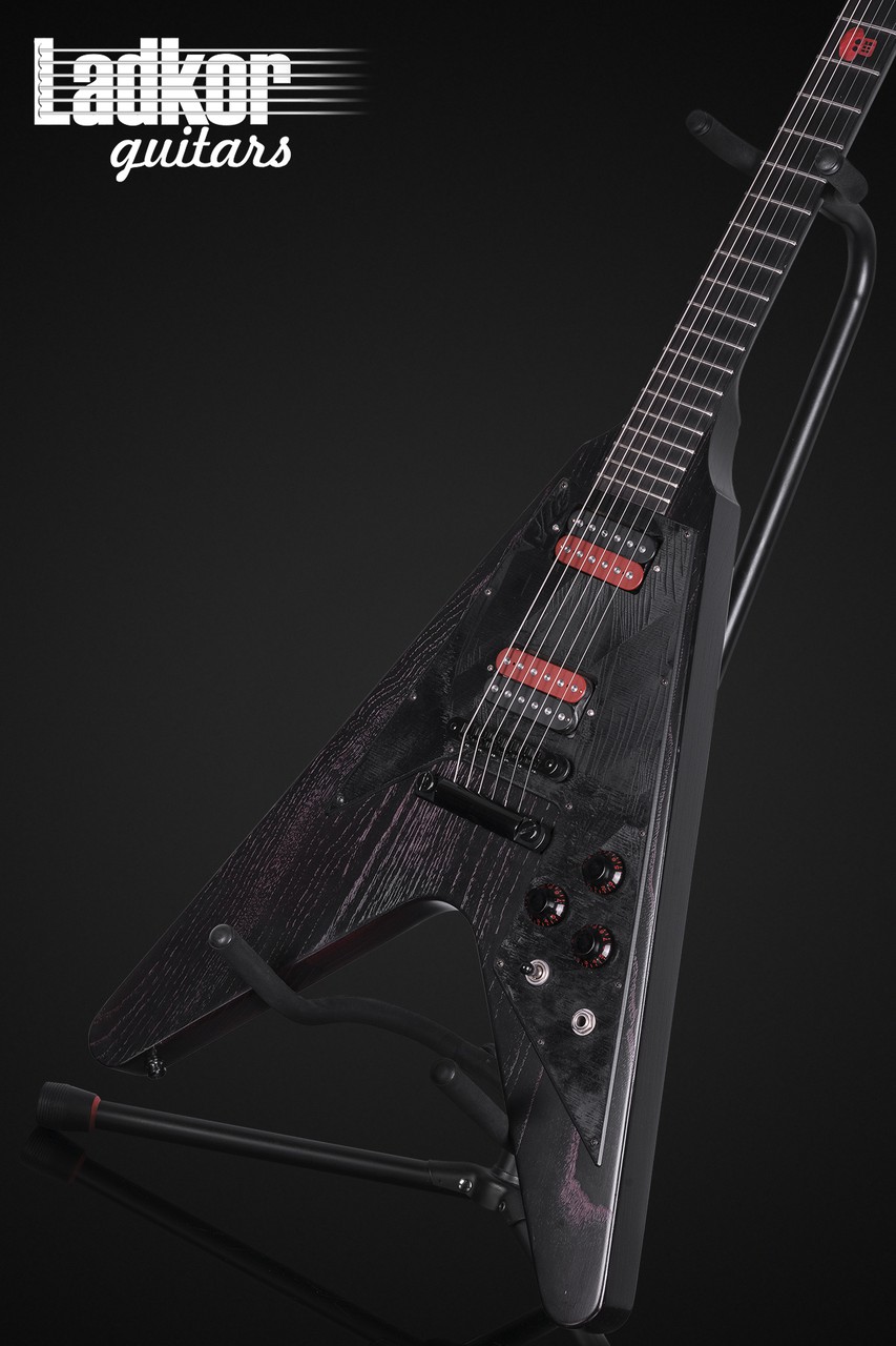 ギブソン　フライングV 2003 Gibson Flying V Voodoo Electric Guitar | Guitar Chimp
