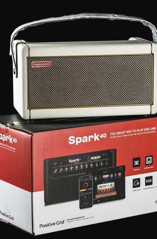 Positive Grid Spark 40 Pearl Limited Edition 40-Watt 2x4