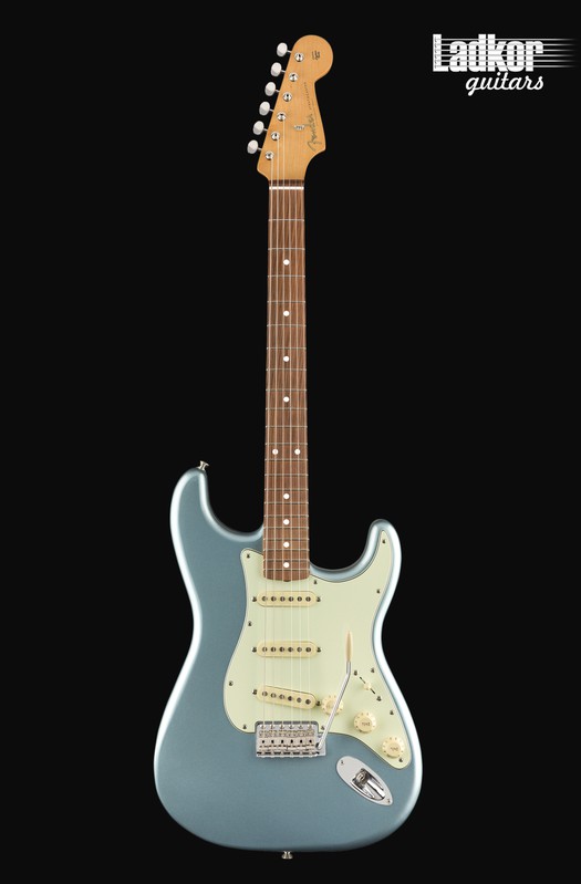 Fender Vintera '60s Stratocaster Ice Blue Metallic NEW