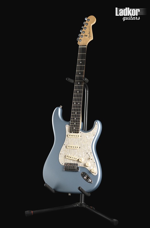 Fender American Elite Stratocaster Satin Ice Blue Metallic Ebony FB