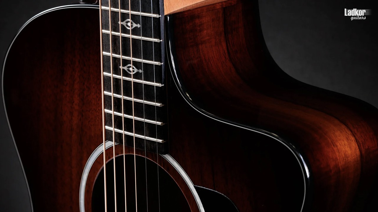 Taylor 224ce-K DLX Koa Deluxe Shaded Edgeburst Grand Auditorium