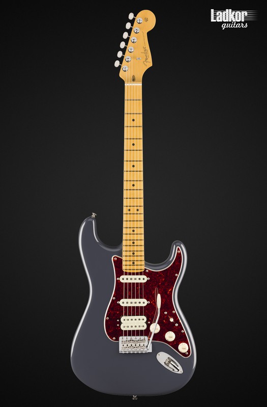 Fender American Professional Classic Stratocaster HSS Faded Black