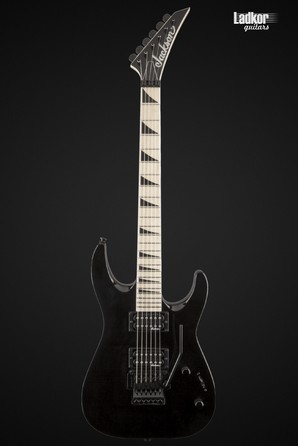 Jackson JS Series Dinky Arch Top JS32 DKAM Gloss Black