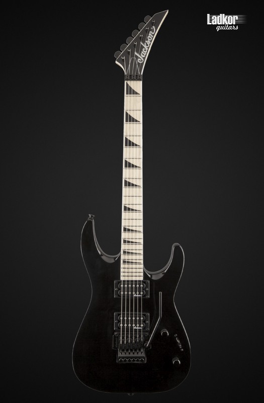 Jackson JS Series Dinky Arch Top JS32 DKAM Gloss Black