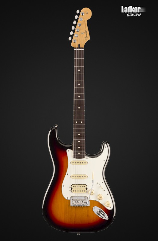 Fender Player II Stratocaster HSS  3-Color Sunburst