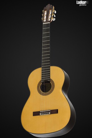 Vicente Carrillo Alegrias Negra Estudio Flamenco 6 String Guitar