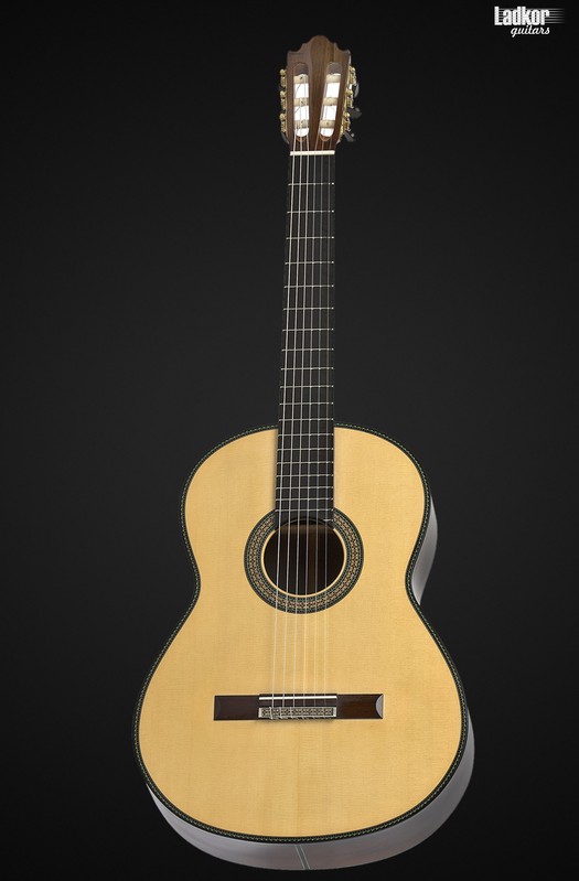 Vicente Carrillo Maestro Nomex Classical Grand Concert Double Top 6 String Guitar