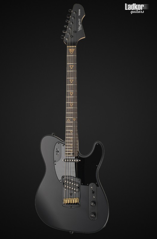 Valiant Titan Special Edition Nero